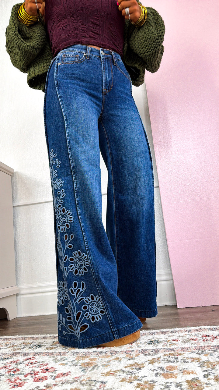 Wildflower Stitch Wide Leg Denim, Md. Dark