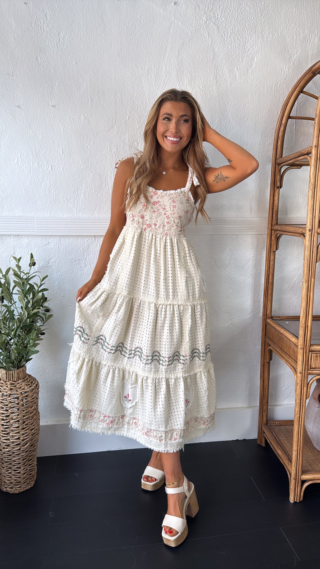 Fallin Florals Maxi Dress, Cream Large