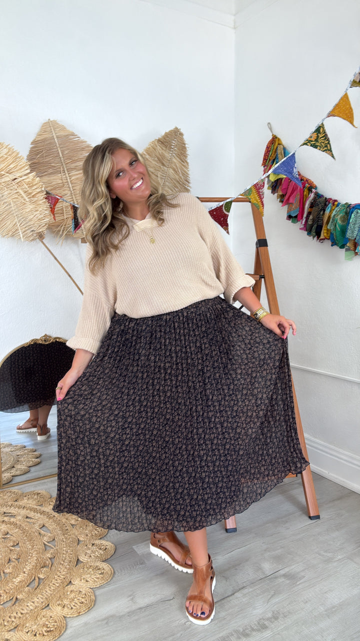 Garden Dream Floral Printed Pleated Midi Skirt