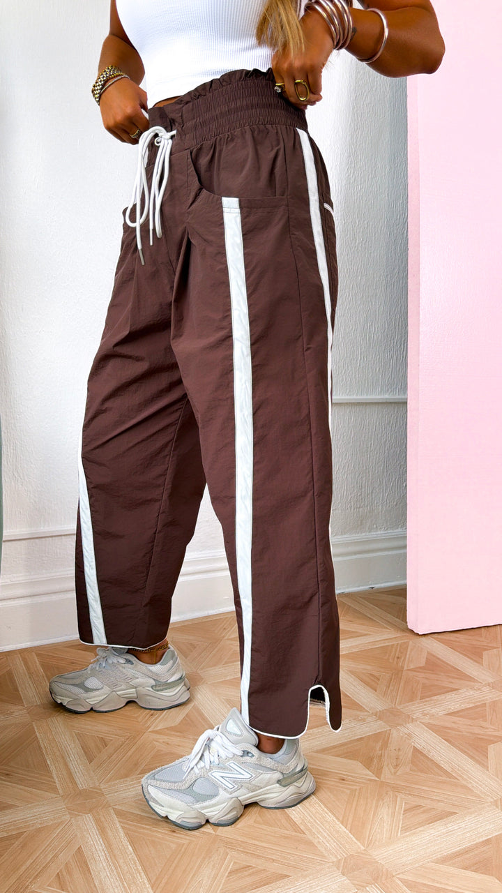 WindBreaker Contrasted Pant, Brown/White