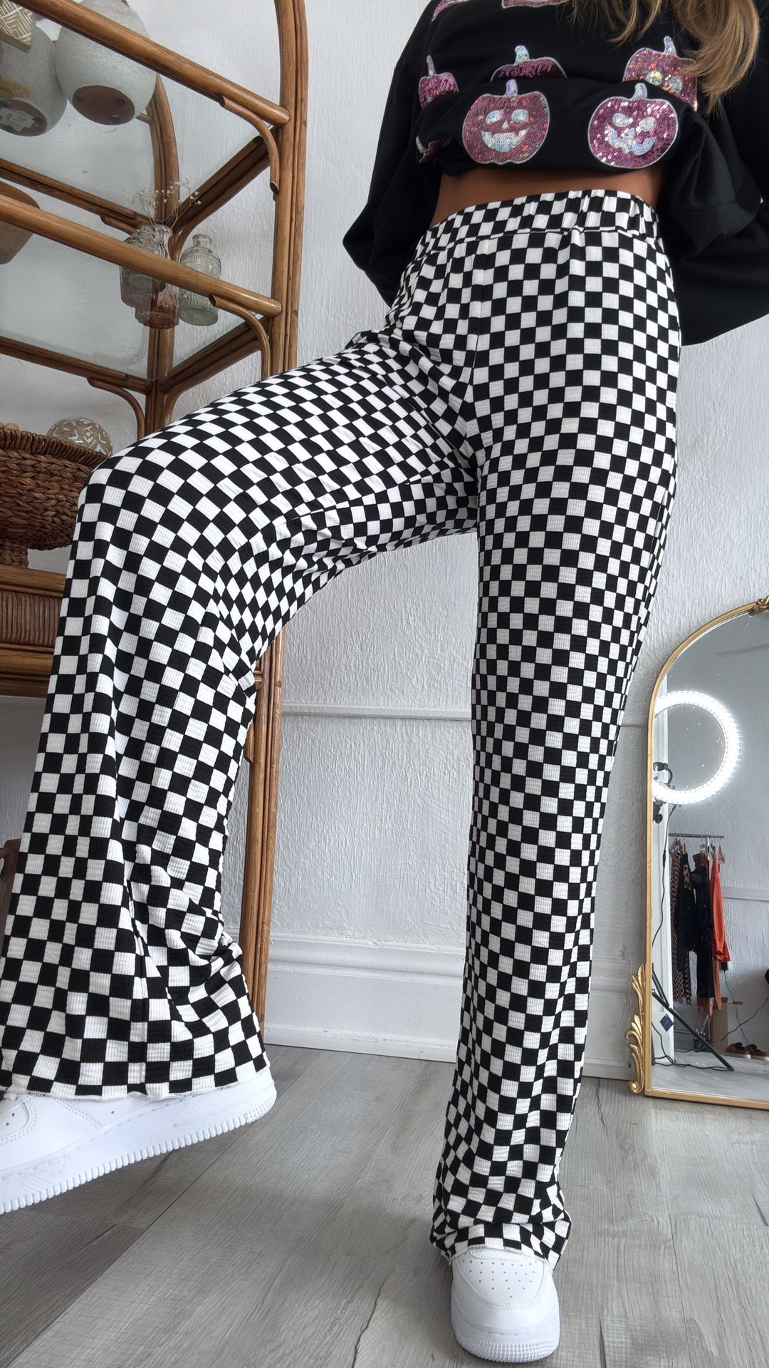ECB Exclusive : Kickin' It Checkered Pant, White/Black