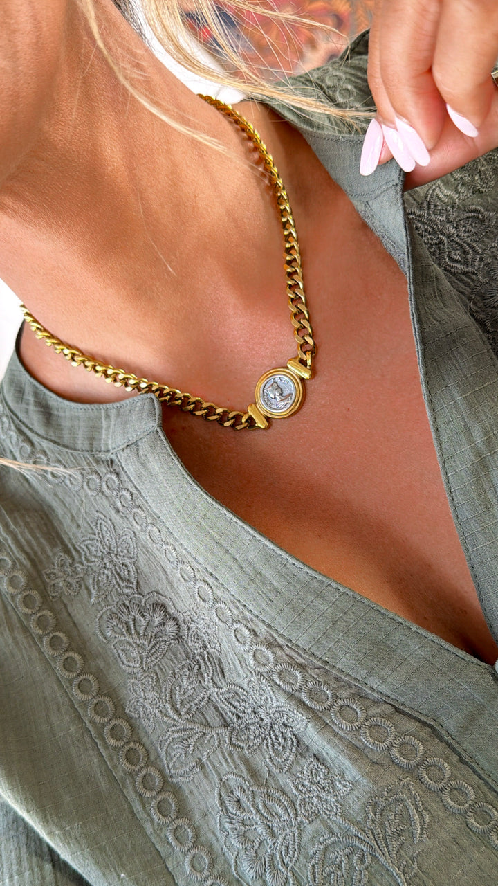 Bella Necklace
