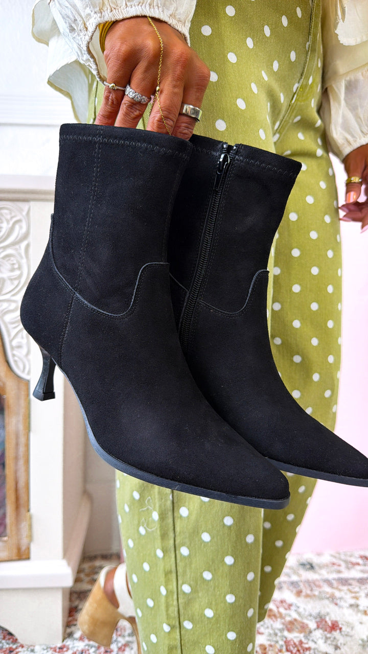 The Classic Heeled Bootie, Black