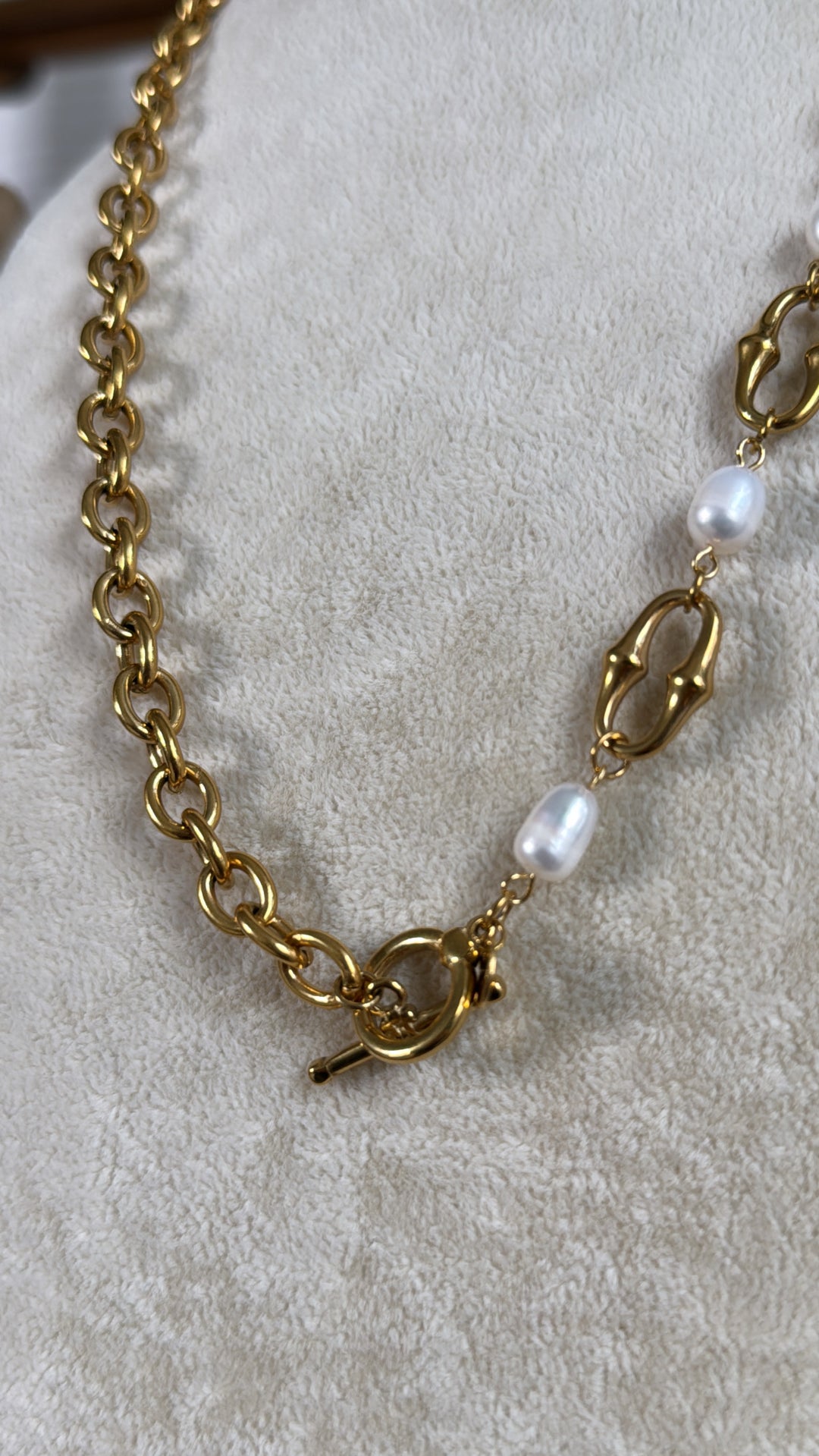 Treasure Jewels: Pearl Link Luxe Chain