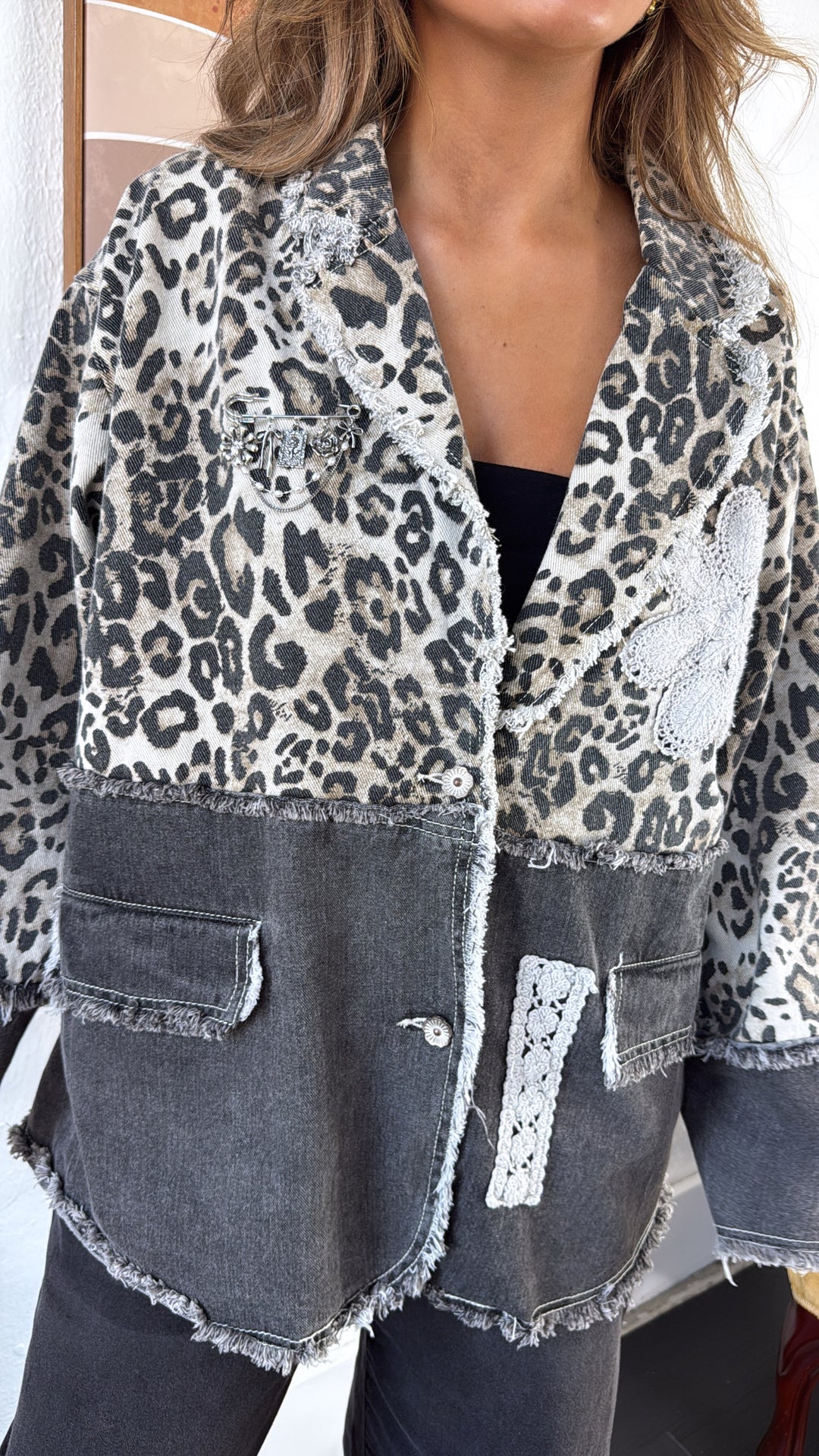 Wild Authority Blazer Jacket, Leopard/Black