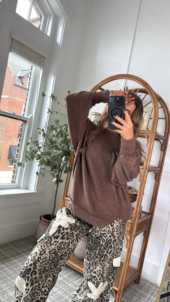 DOORBUSTER: Oversized Sweater, Brown