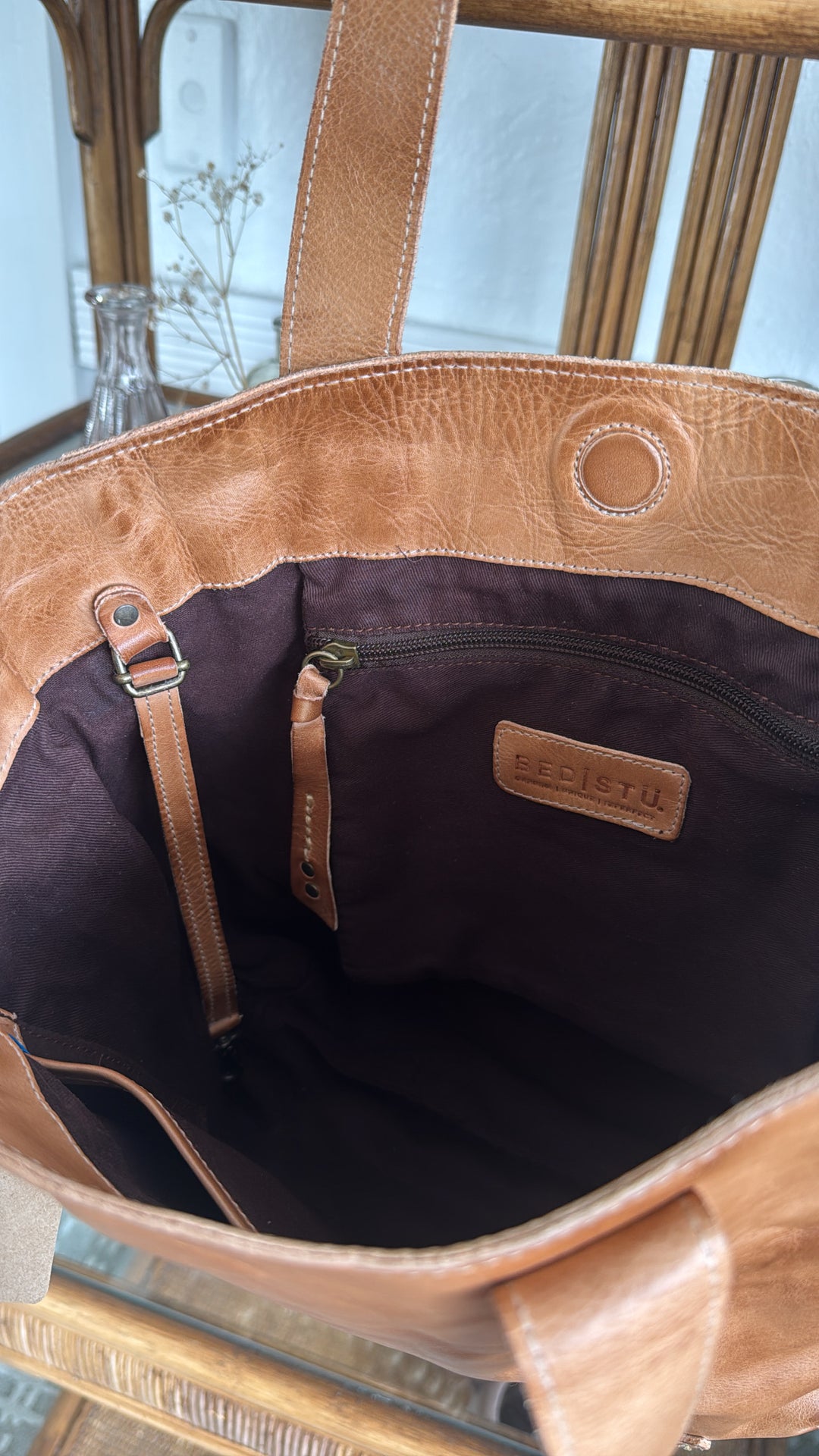 Bedstu Stevie, Tan Rustic