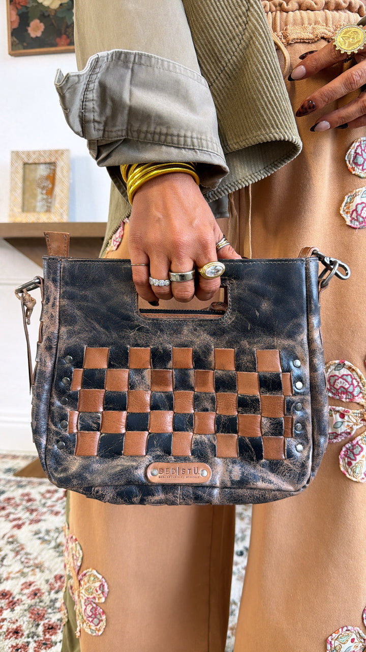 Bedstu Keiki, Black Lux Tan Rustic