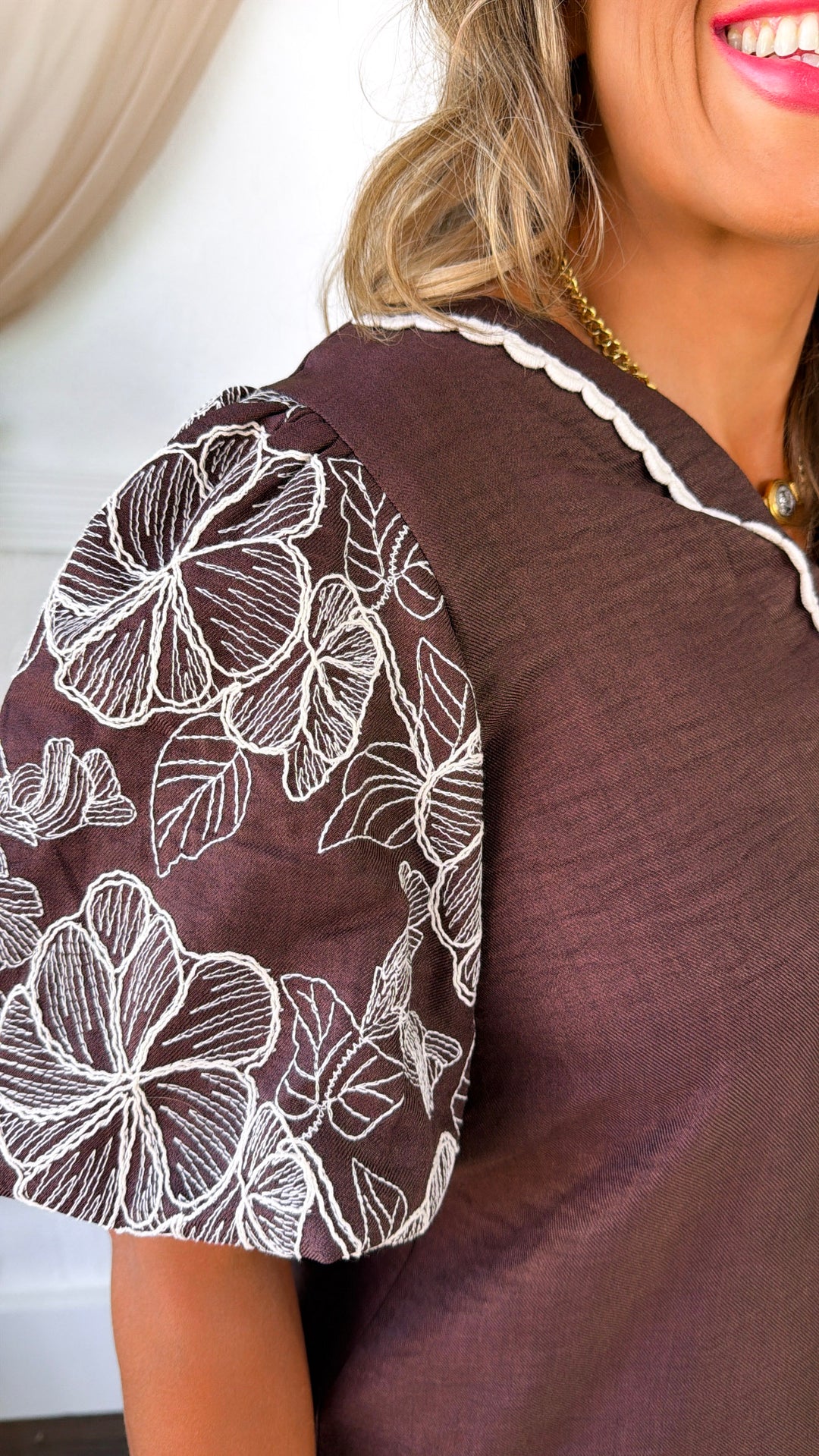 Elegant Birdie Blouse, Brown
