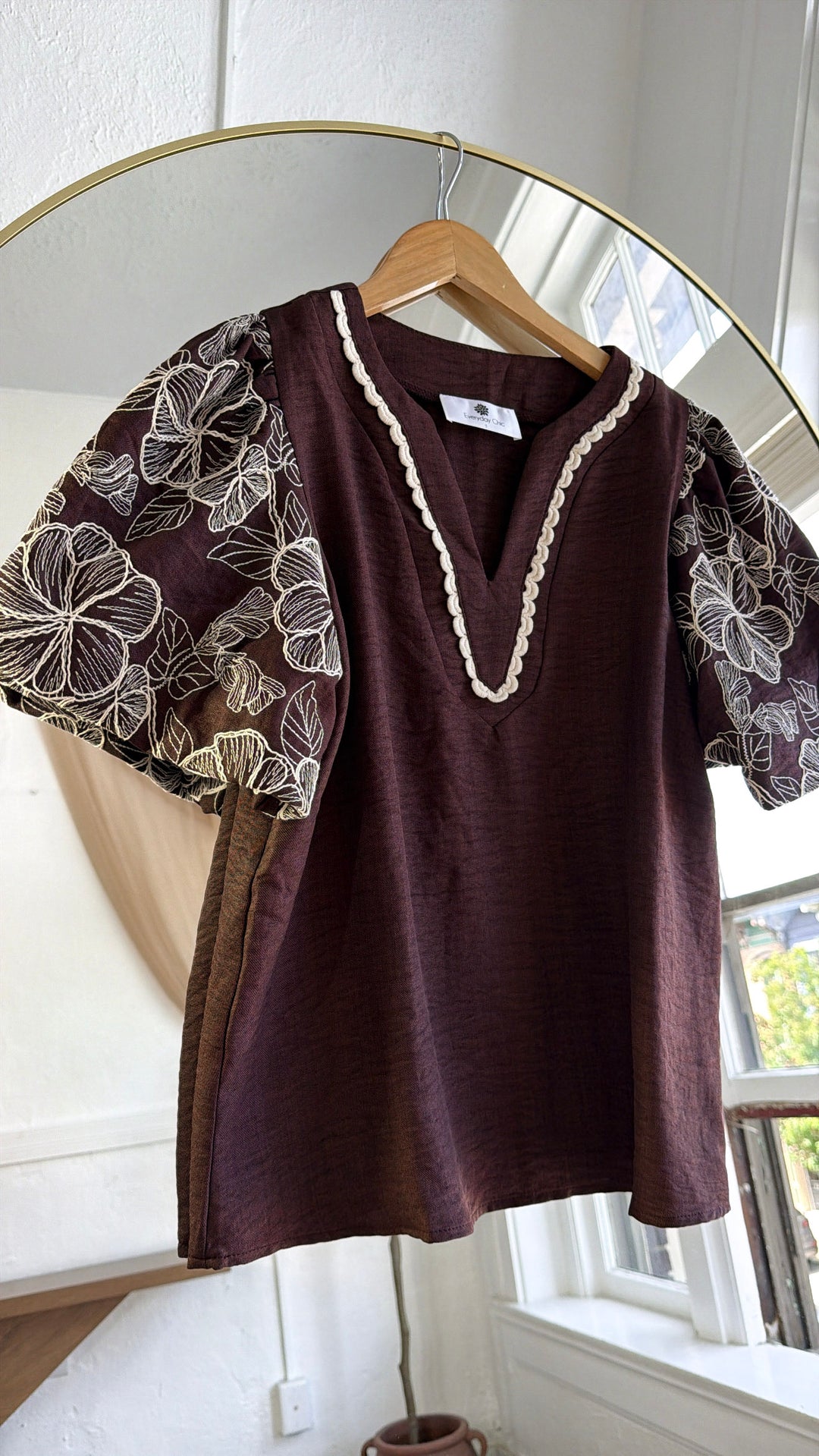Elegant Birdie Blouse, Brown