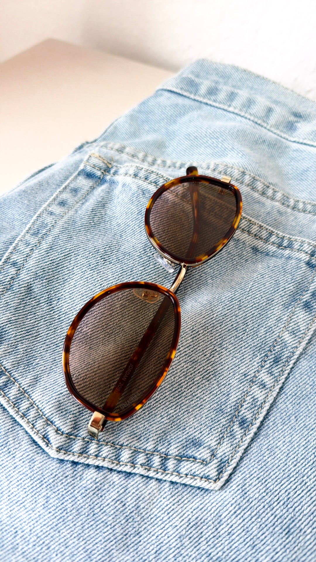 FREYRS - Jordan WHS- Amber Tortoise/Brown
