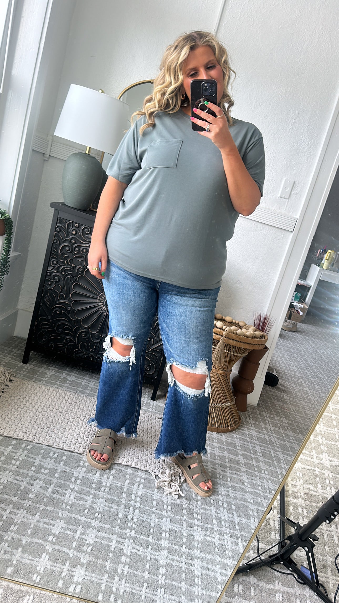 Lenny Basic Pocket Tee, Slate – Everyday Chic Boutique