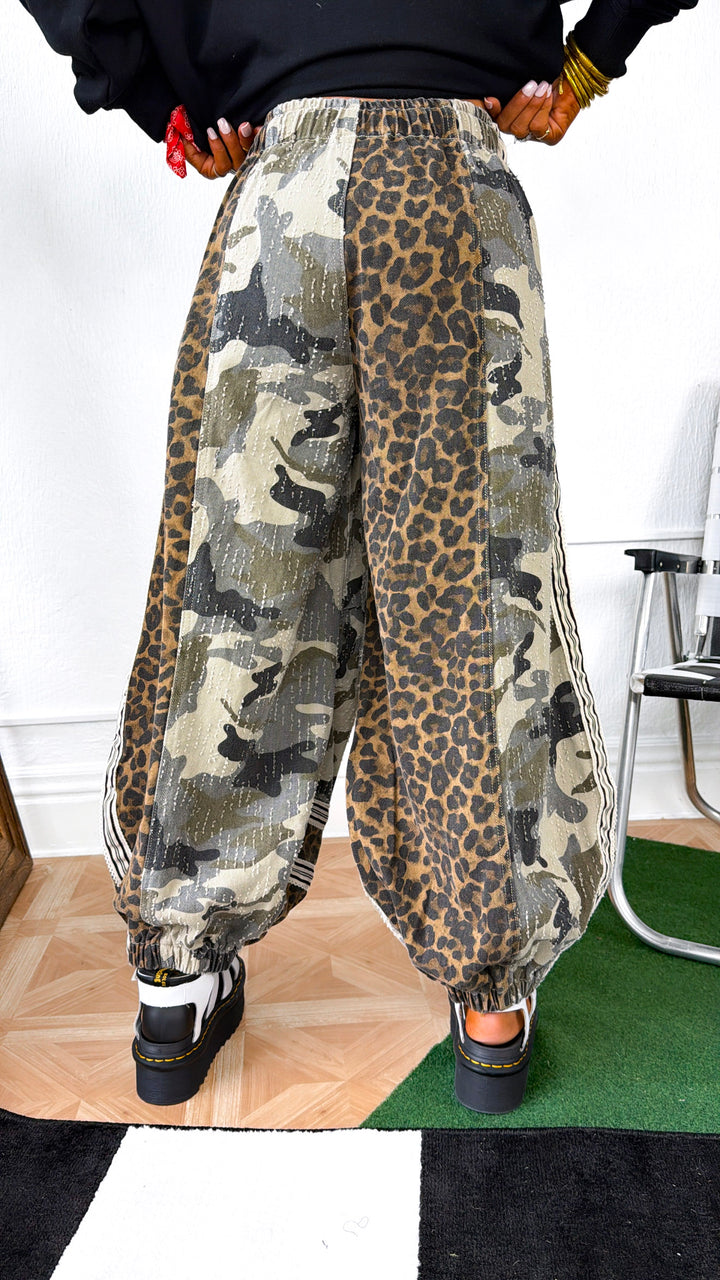 ECB Exclusive: Street Safari Joggers, Tan Camo