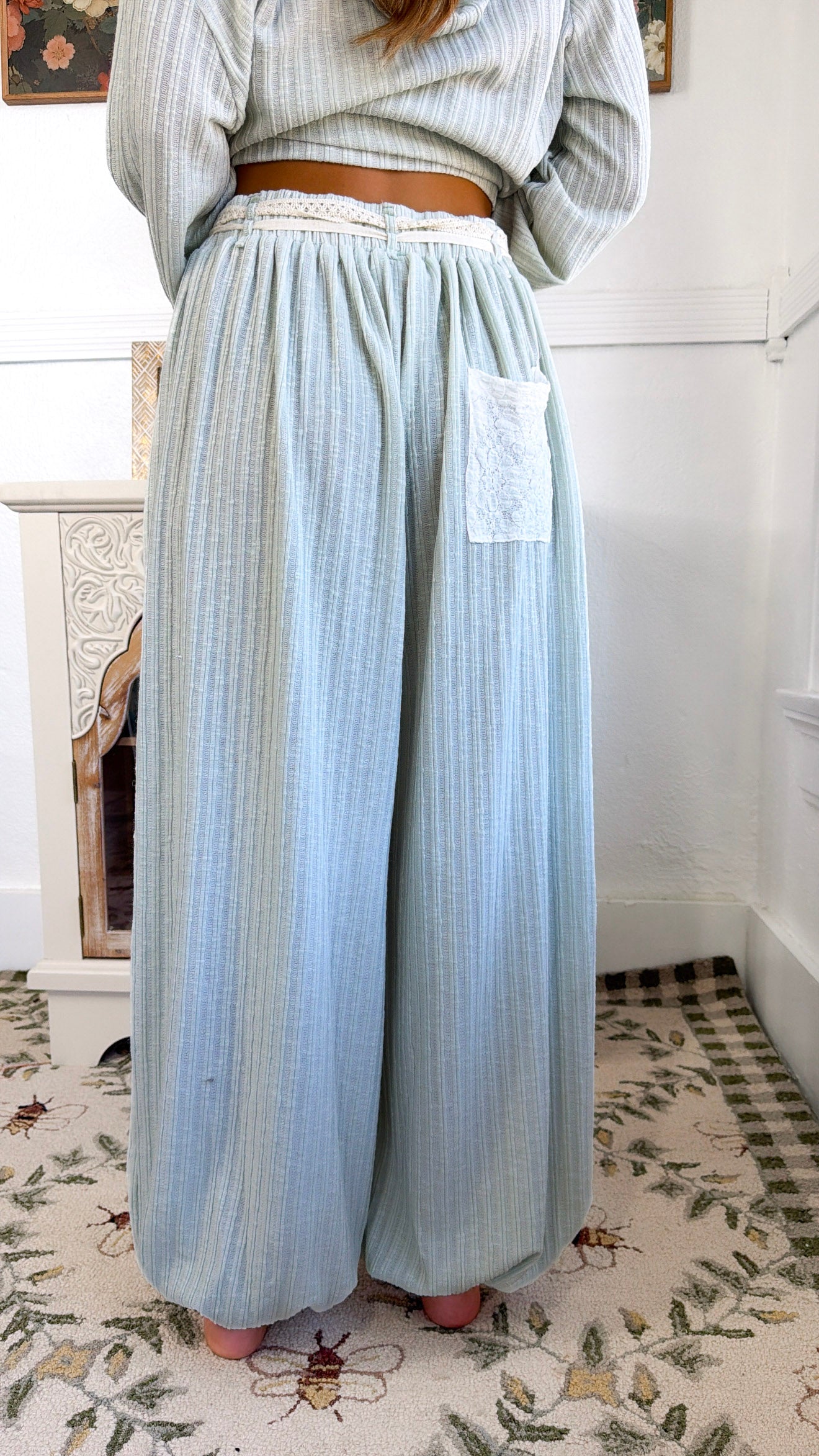 畑*様 Daydream Harbor Trousers Daydream OV Daydream Valley Jogger Pants, Mint – Everyday Chic Boutique