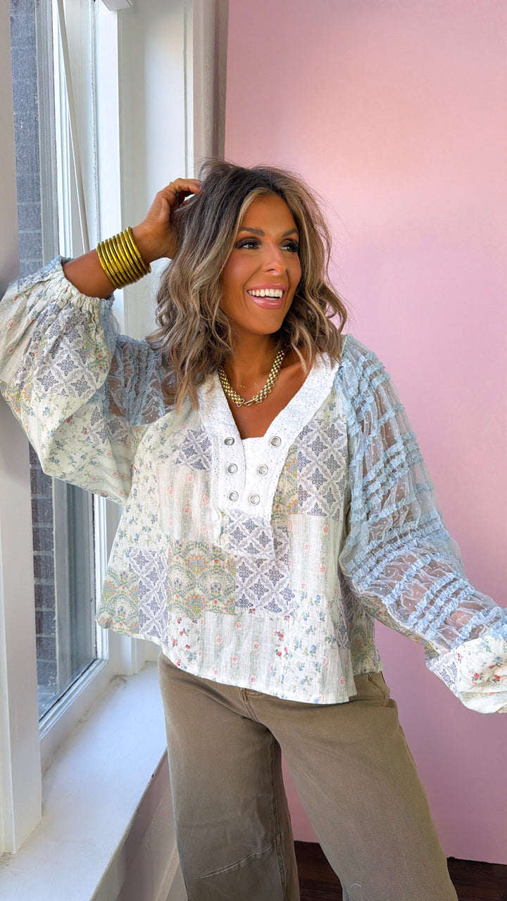 Sunset Sol Blouse, Baby Blue