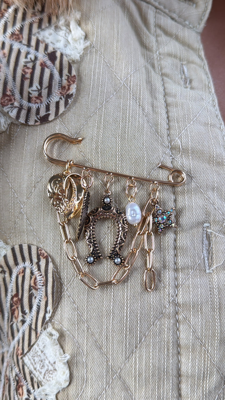 Horseshoe Charm Brooch