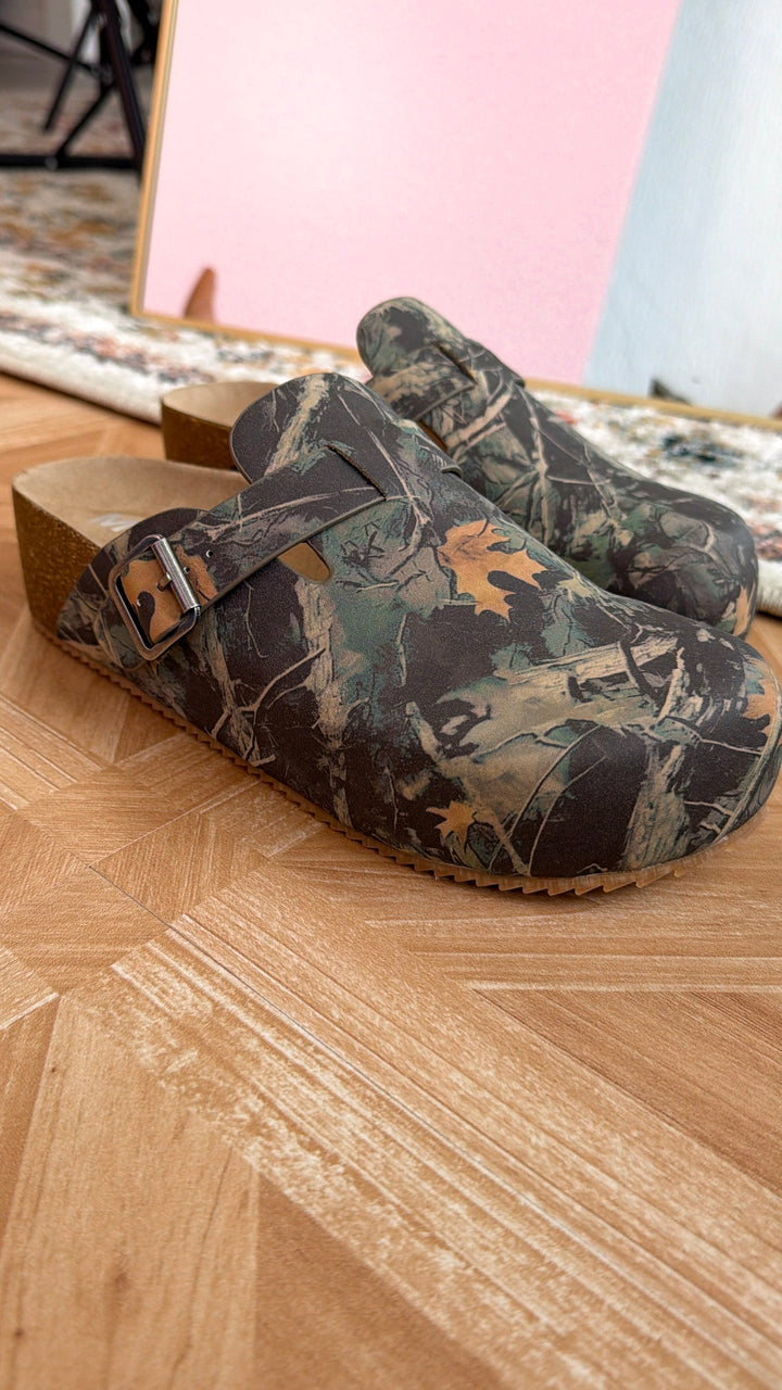 Countryside Charm Clog, Camo
