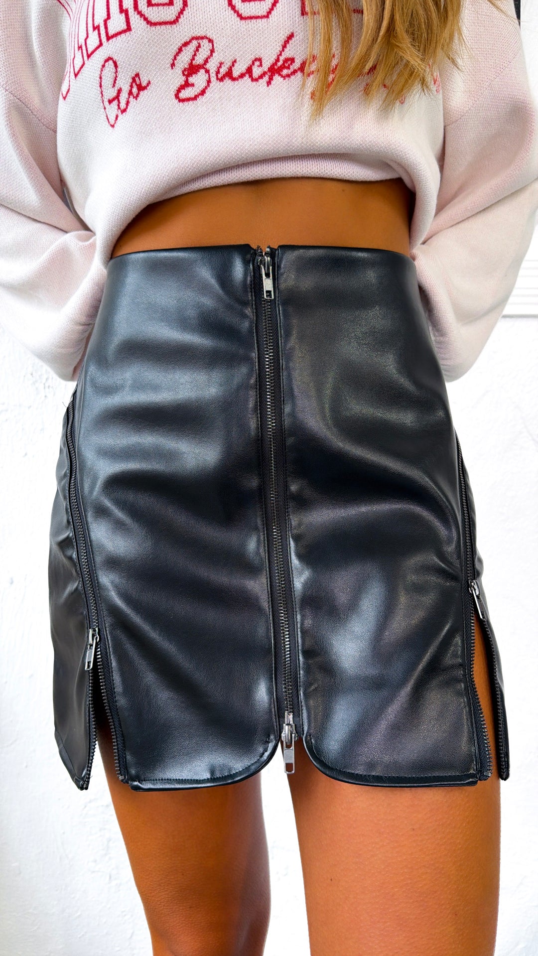 City Sleek Mini Skirt, Black