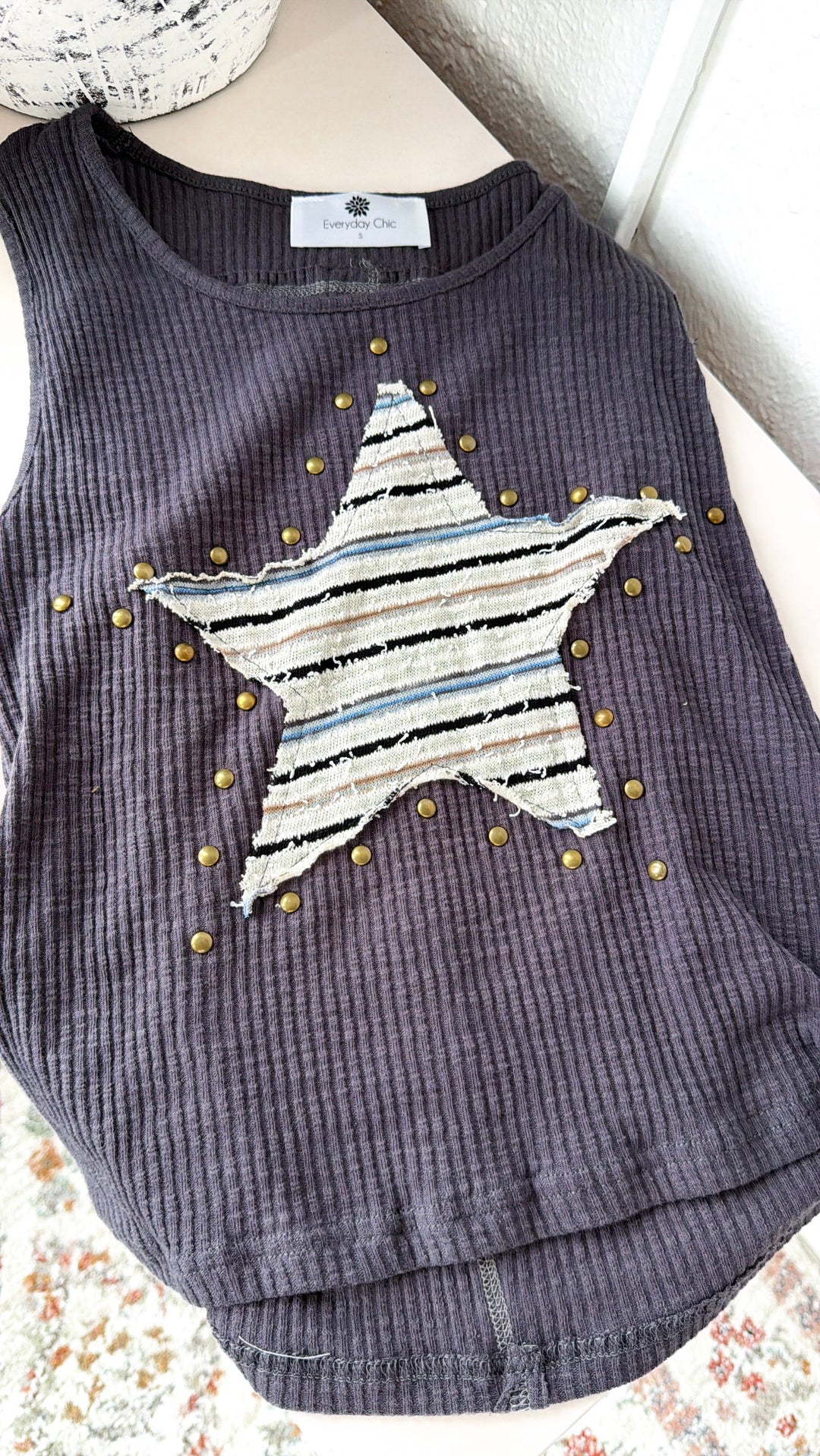 Star Patch Muscle Tee, Charcoal