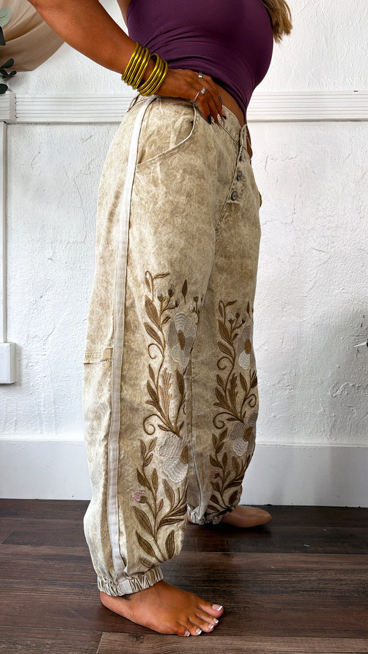 Marbled Sunflower Joggers, Sand Marble
