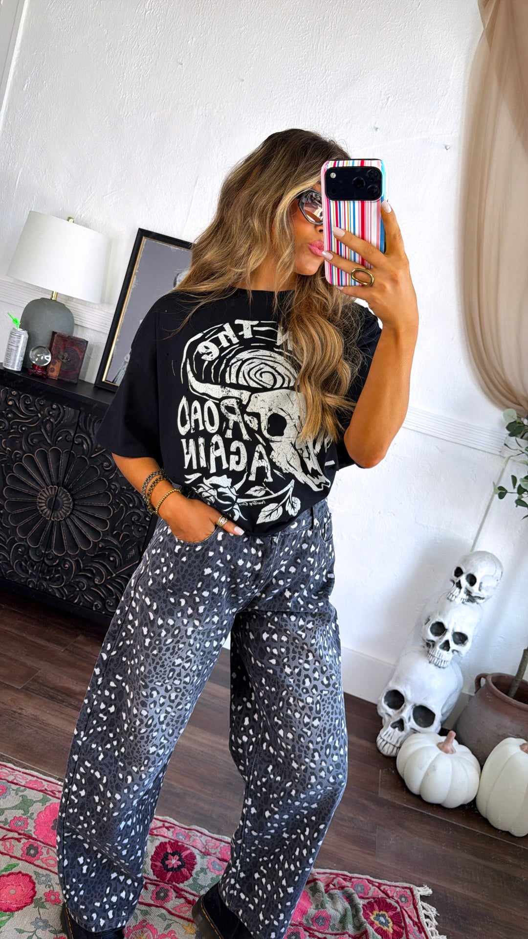 On The Road Again Oversized Crop, Black