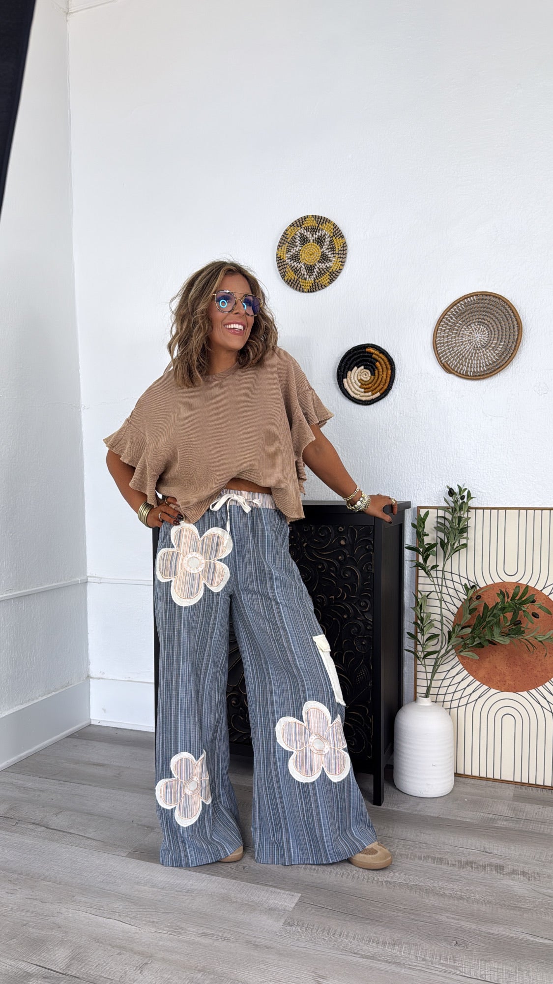 Isla Floral Pant, Navy Multi – Everyday Chic Boutique