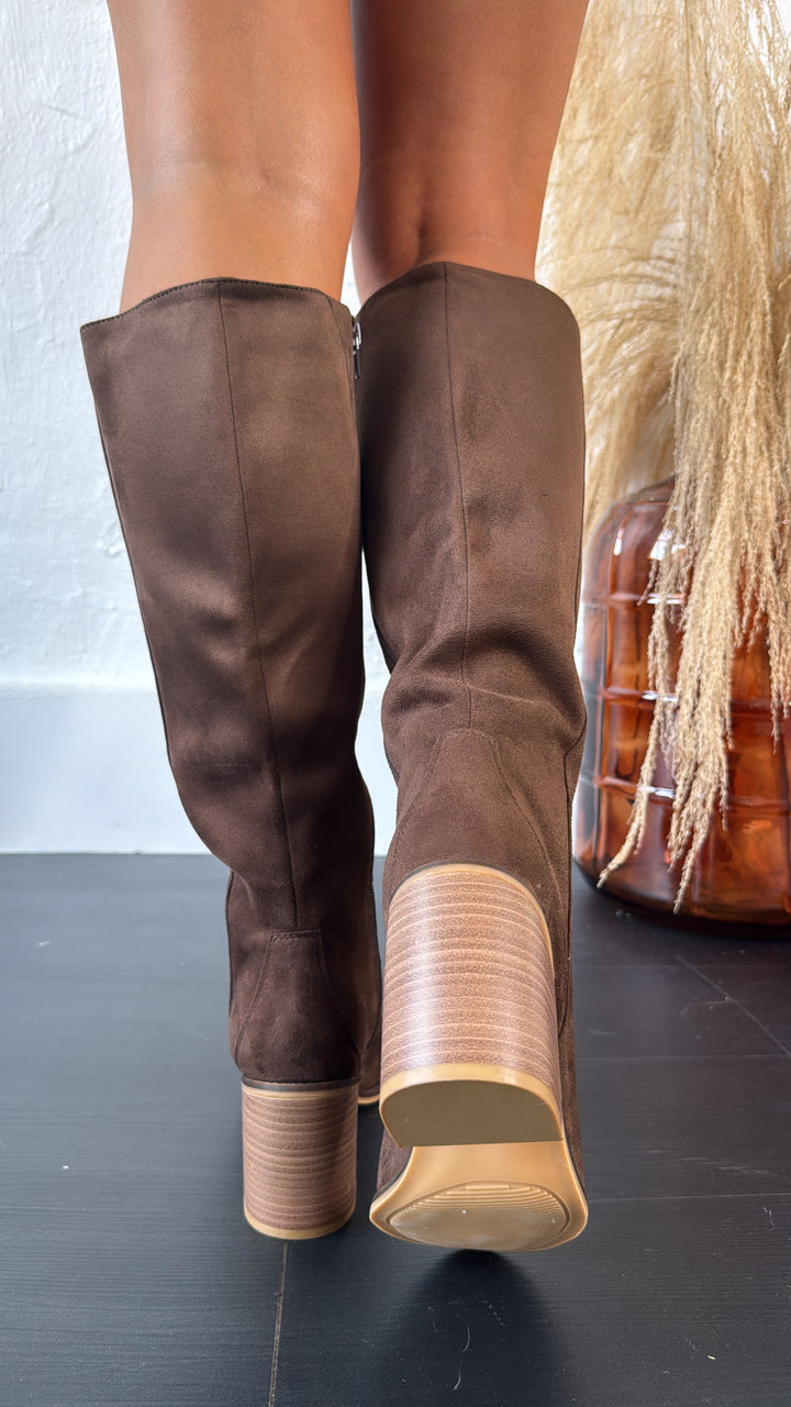Dakota Heeled Boot, Chocolate