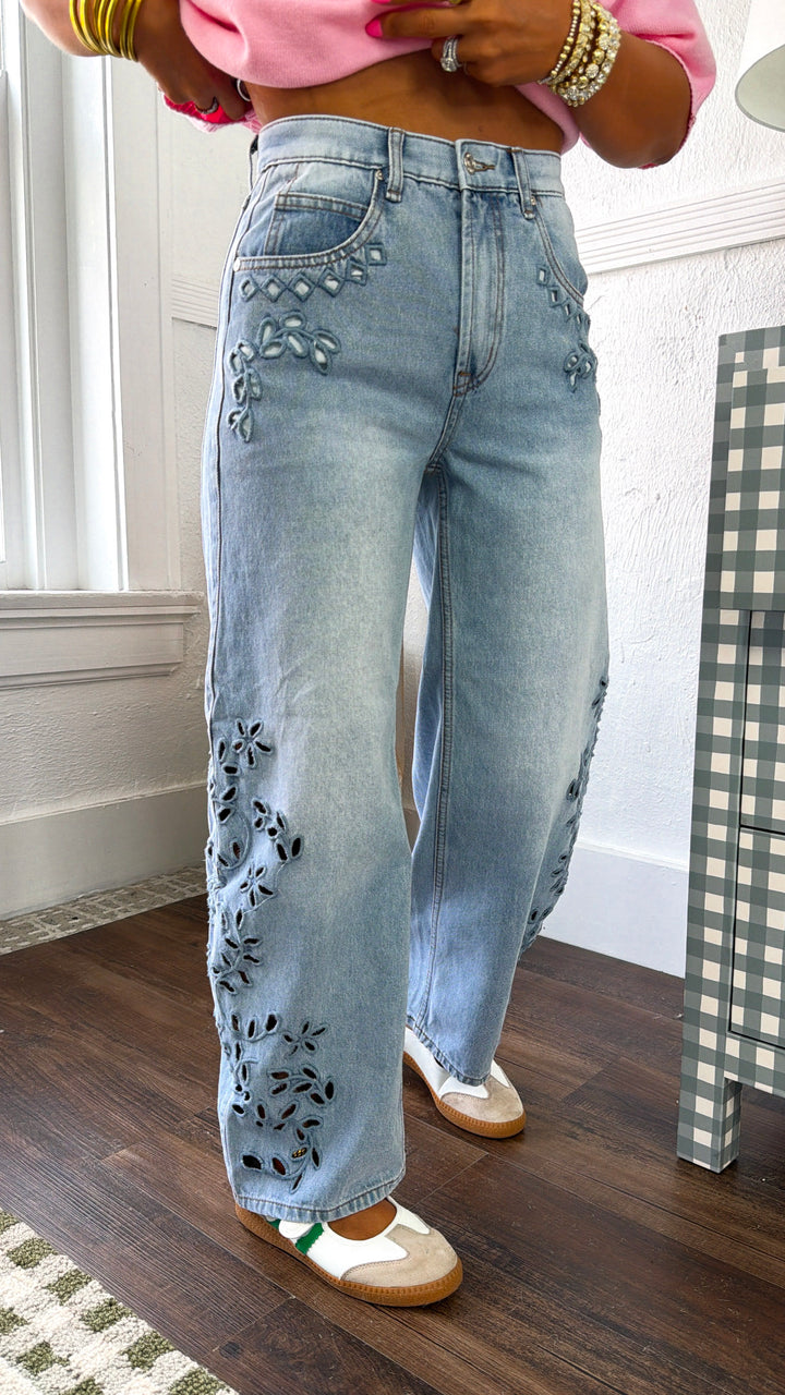 Eyelet Floral Detail Barrel Jeans, Light Denim