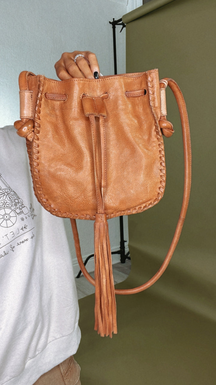 Memphis Drawstring Leather XBody, Tan