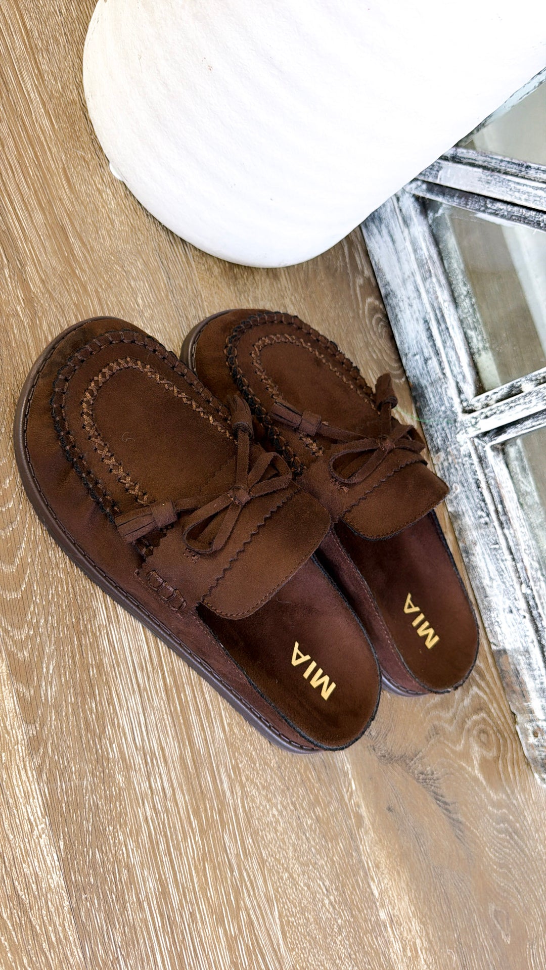 Vintage Meadow Slip on Sandals, Chocolate