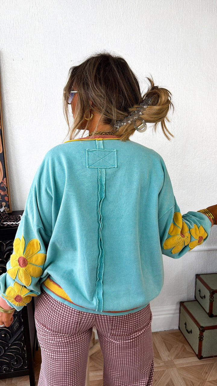 Daisy Jo Patched Crewneck, Seafoam