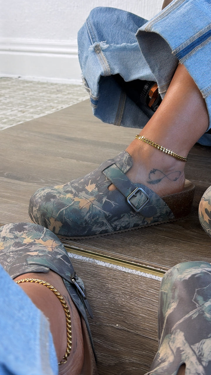 Countryside Charm Clog, Camo