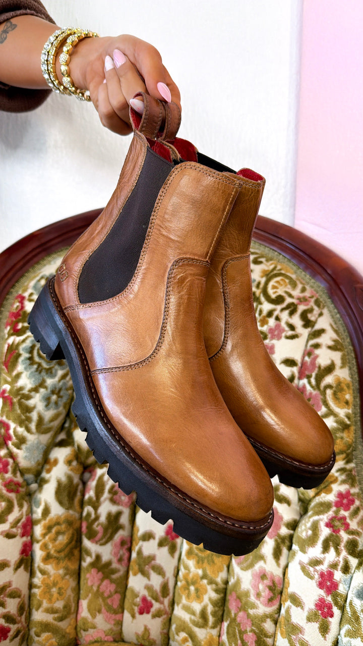 Bedstu Nandi III, Tan Rustic