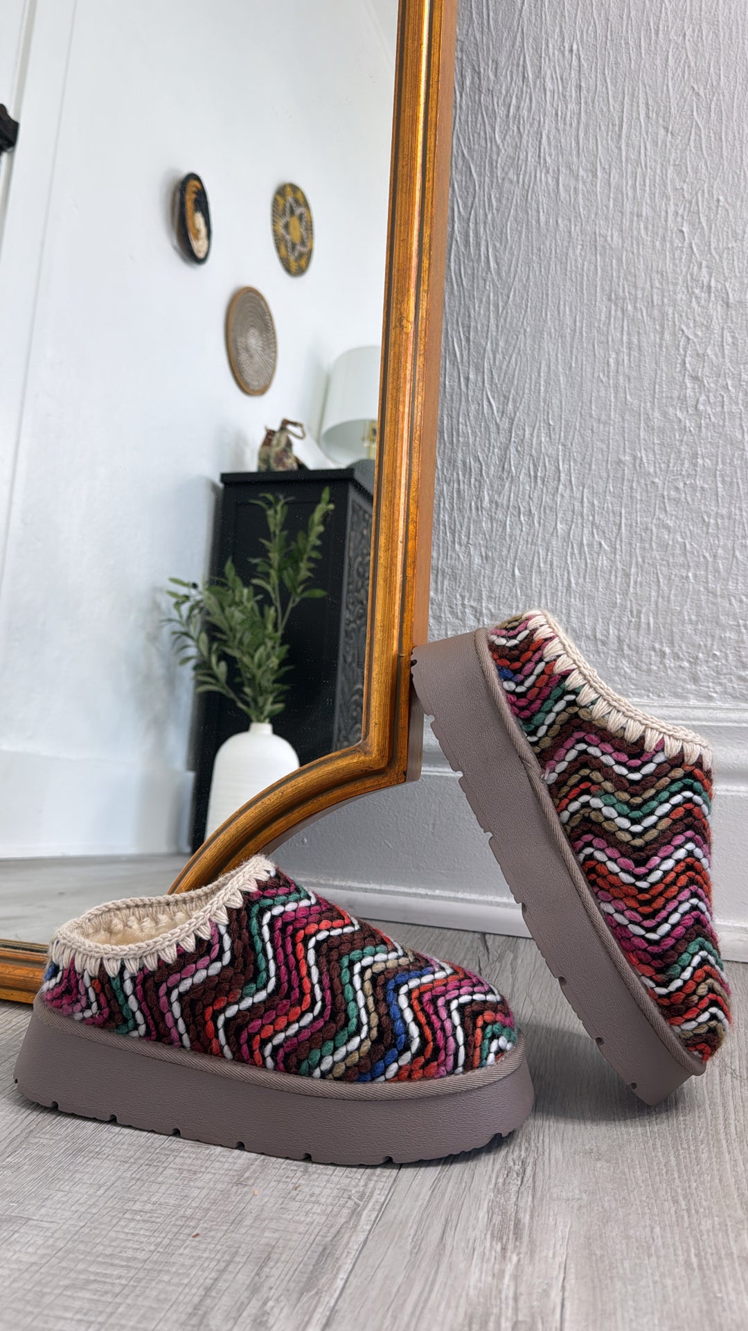 Cozy Mule Slipper, Multi