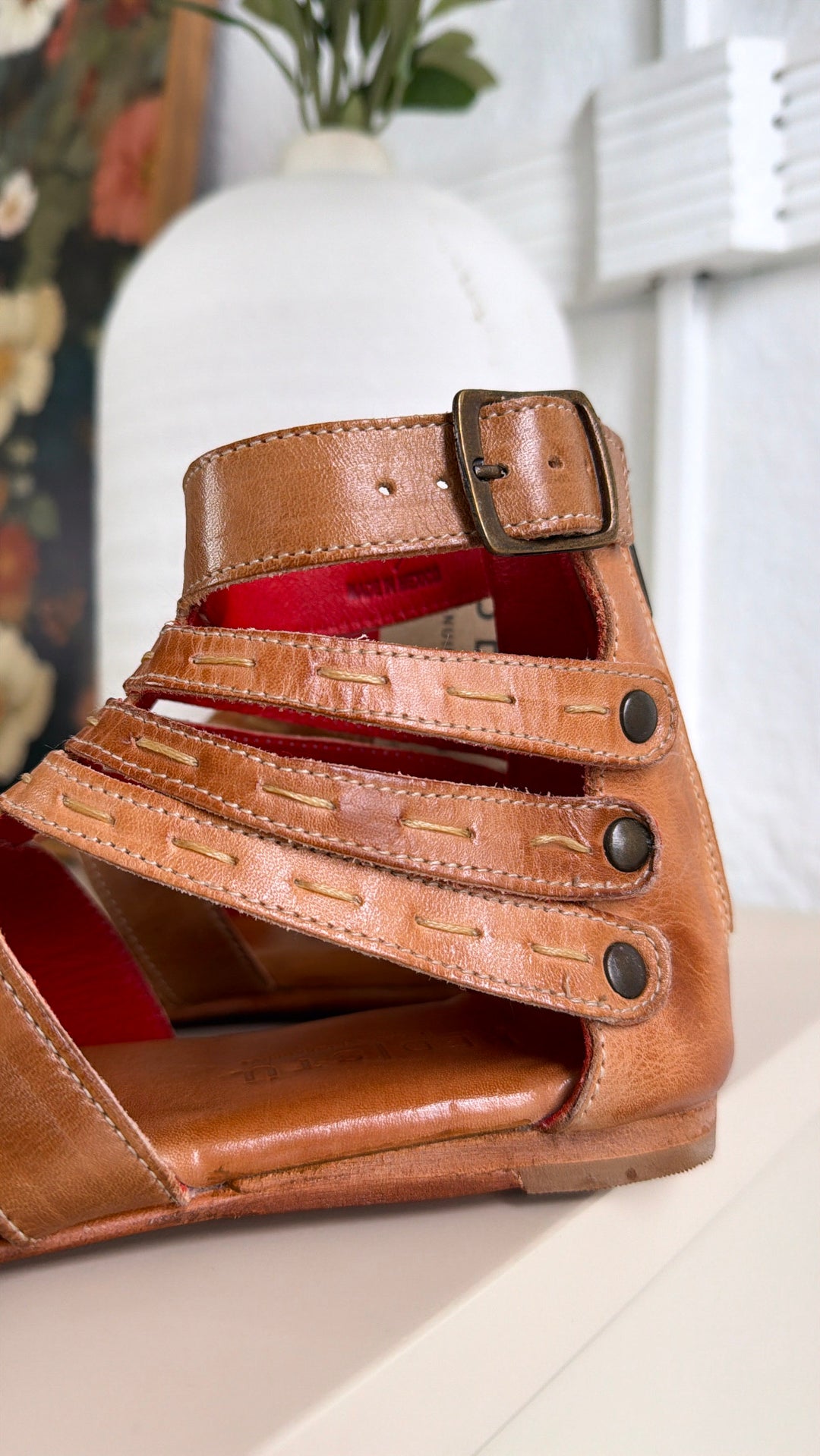 Bedstu Artemis II, Tan Rustic