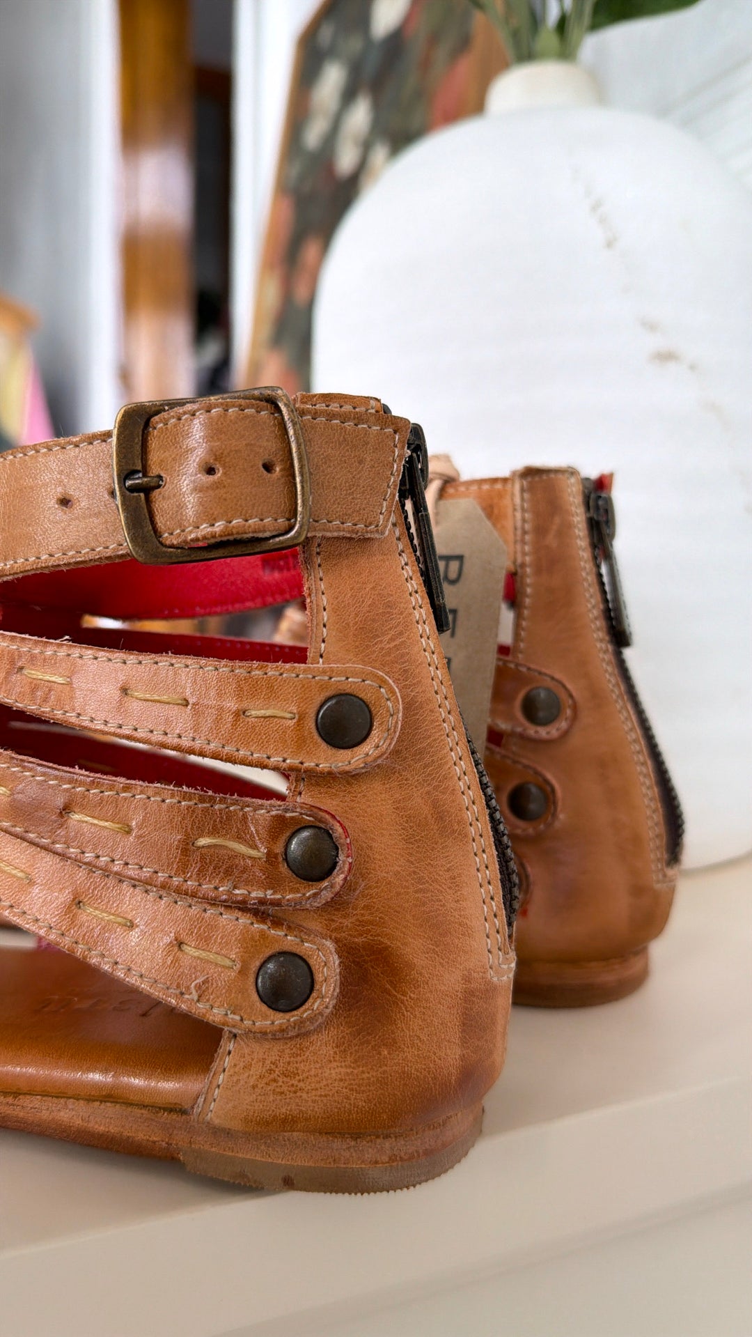 Bedstu Artemis II, Tan Rustic