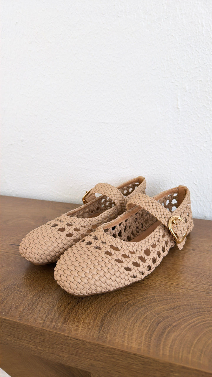 Magnolia Bloom Flat, Camel