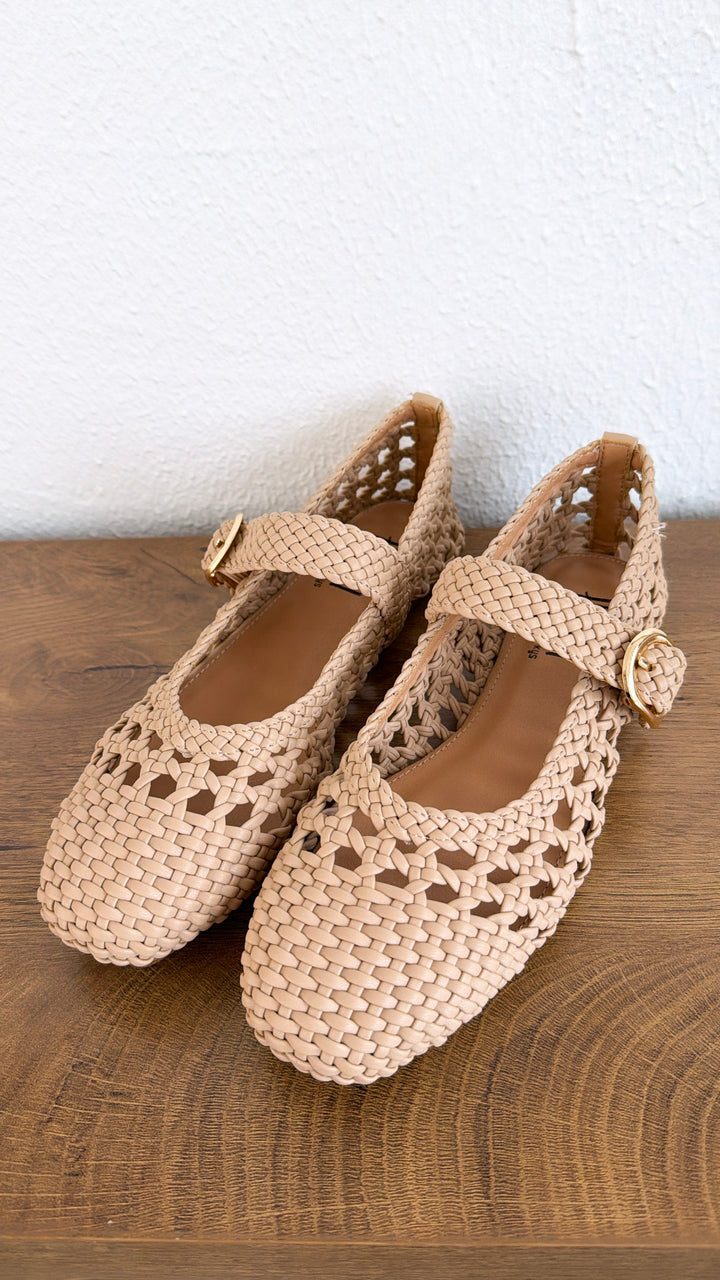 Magnolia Bloom Flat, Camel