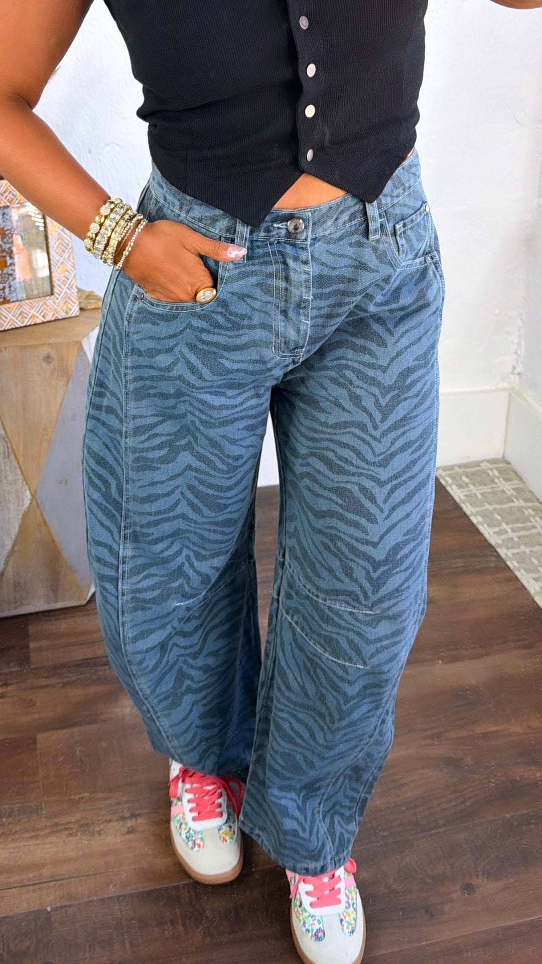 Avenue Charm Button Vest, Black