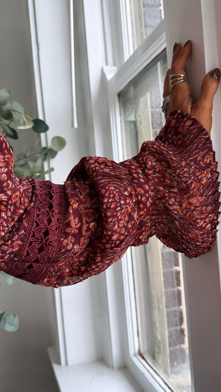 Evelora Floral Printed Blouse, Deep Burgundy