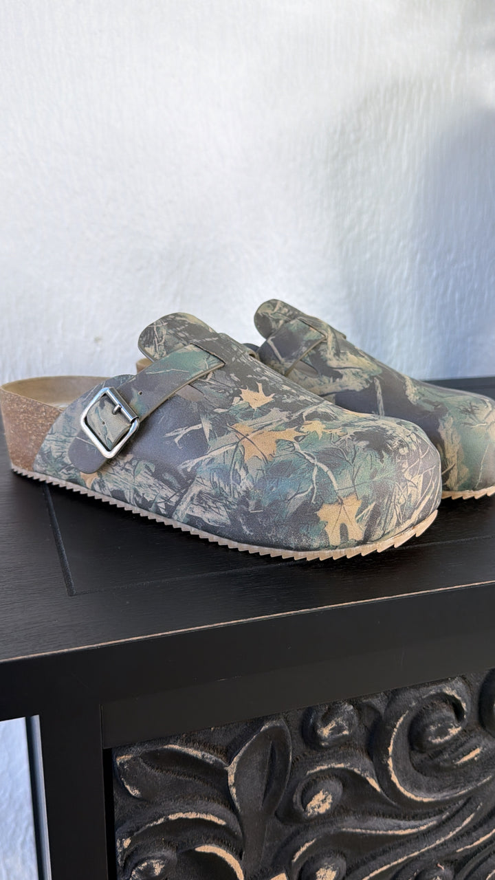 Countryside Charm Clog, Camo