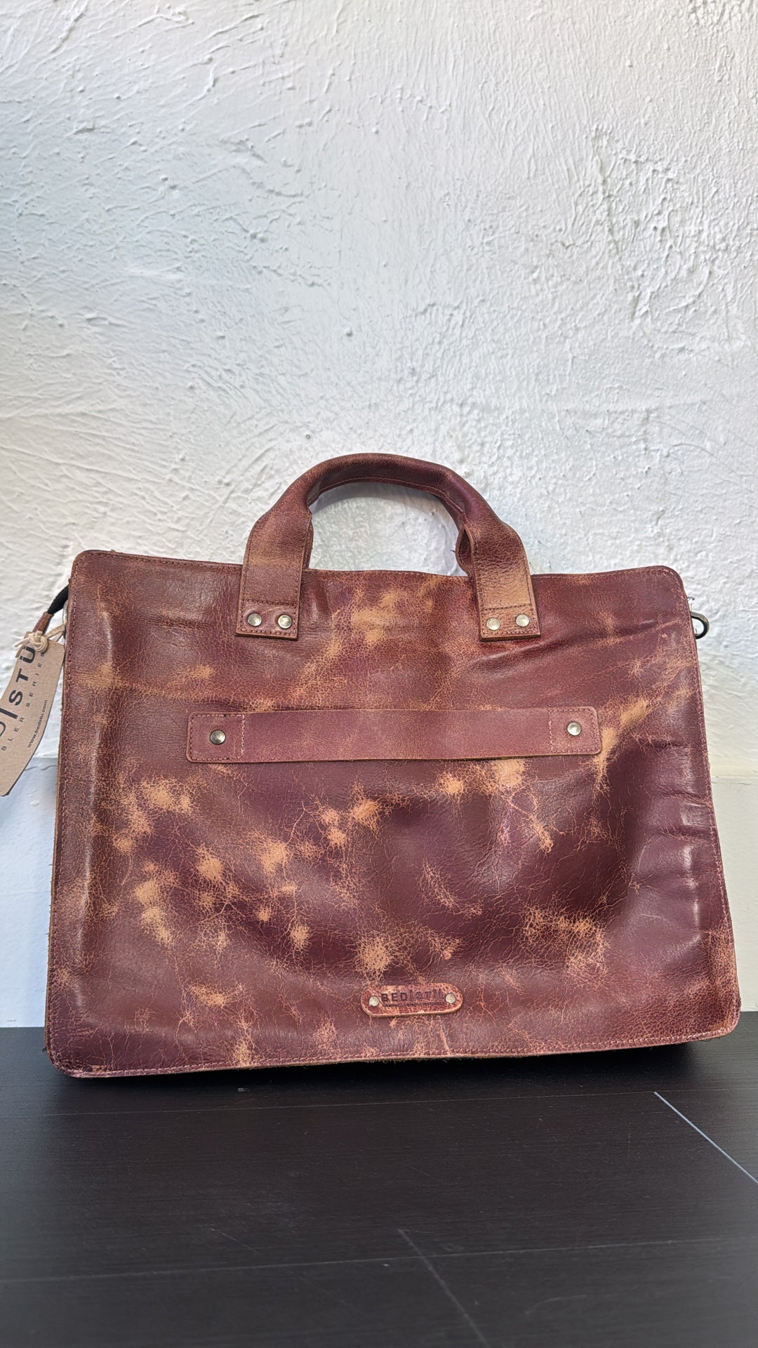 BedStu Depp, Cherry Lacquer Lux