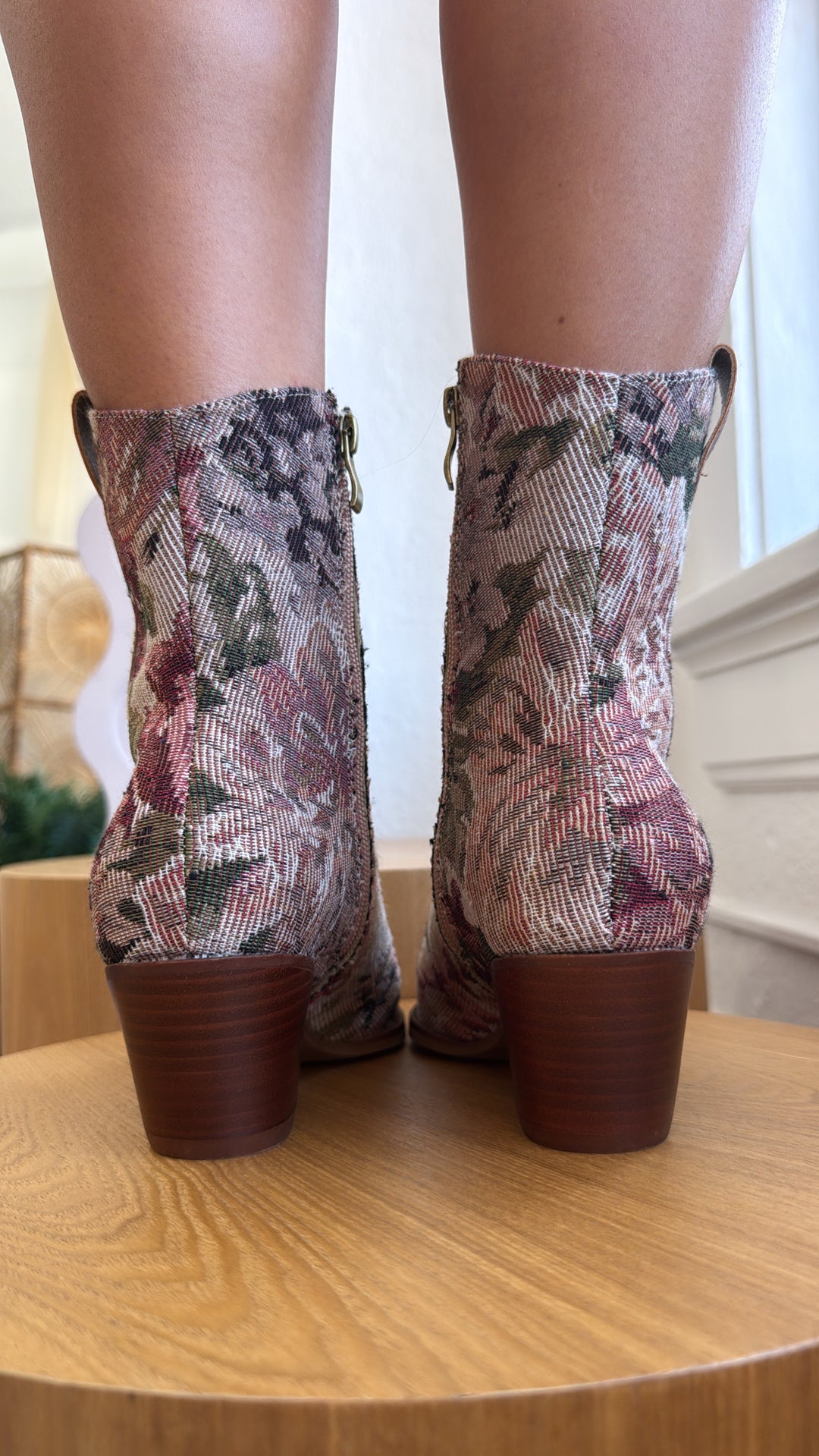 Dawes Tapestry Boots, Mauve