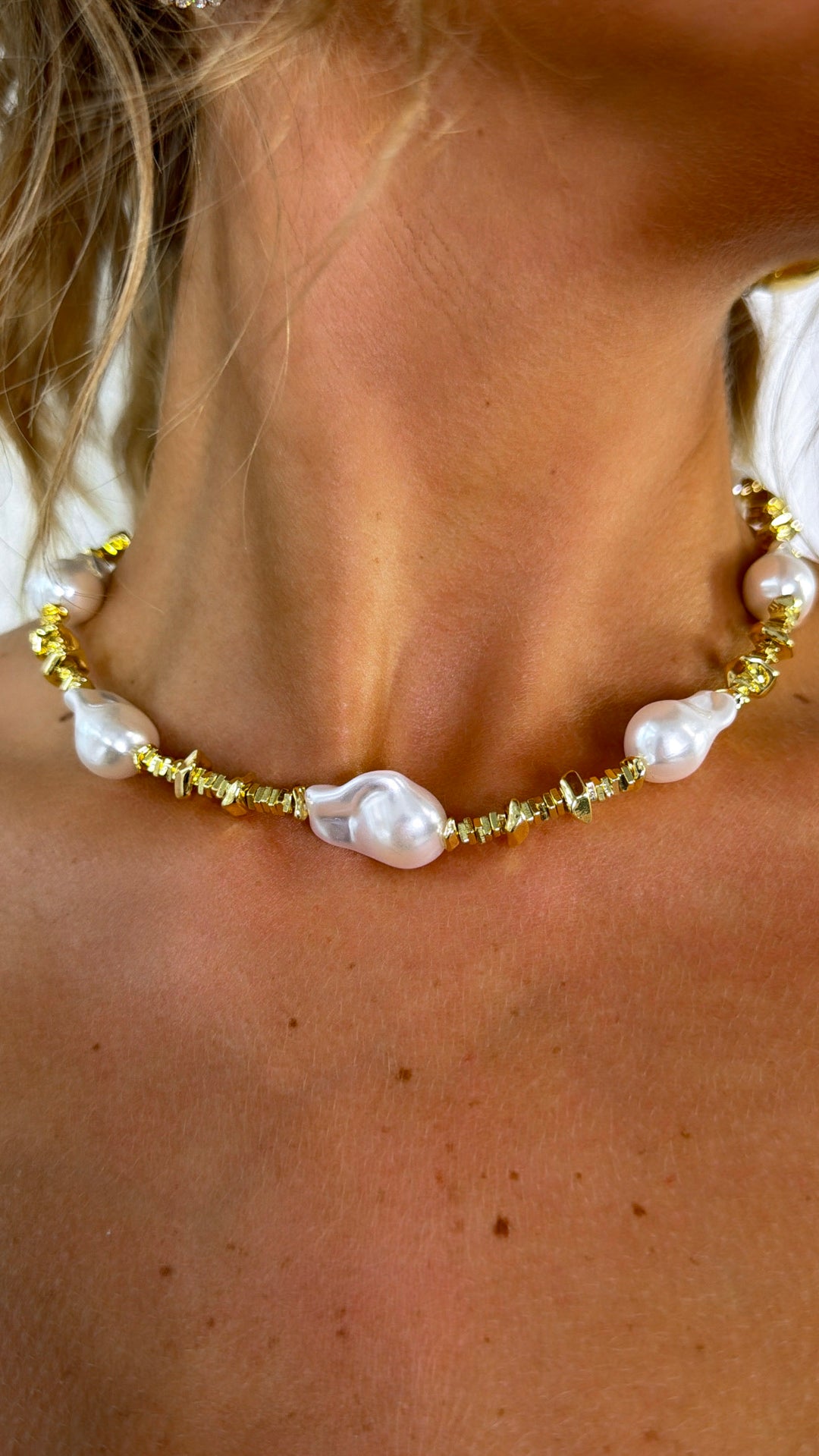 Pearly Queen Necklace