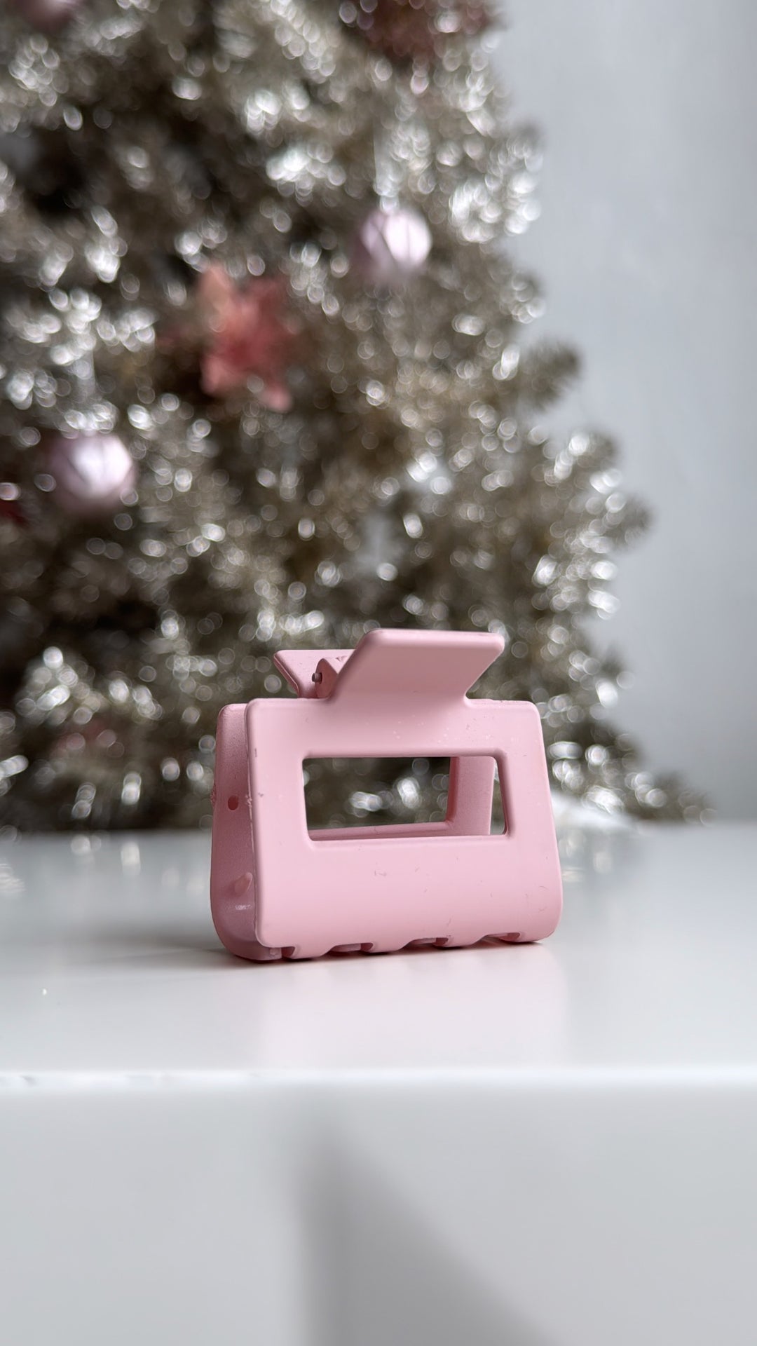 Med. Matte Claw Clip, Light Pink