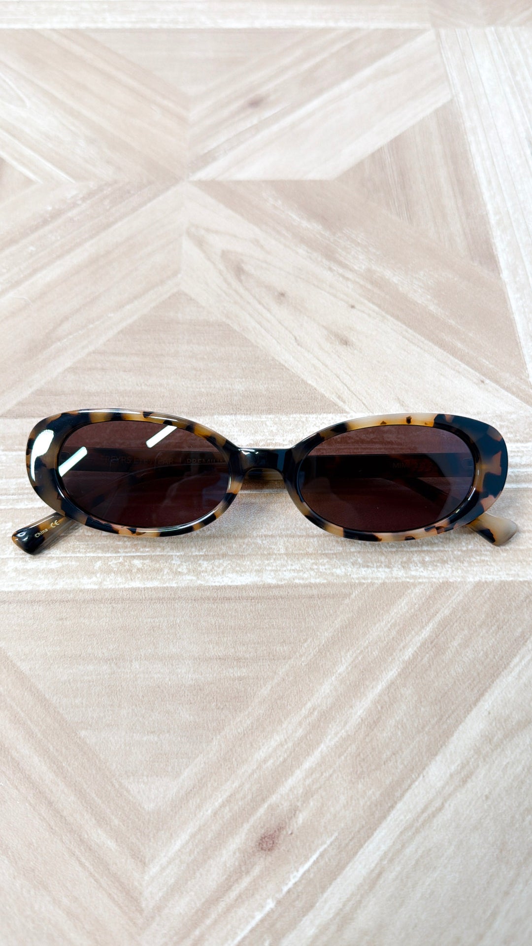 FREYRS: Mimi Acetate Oval Sunglasses