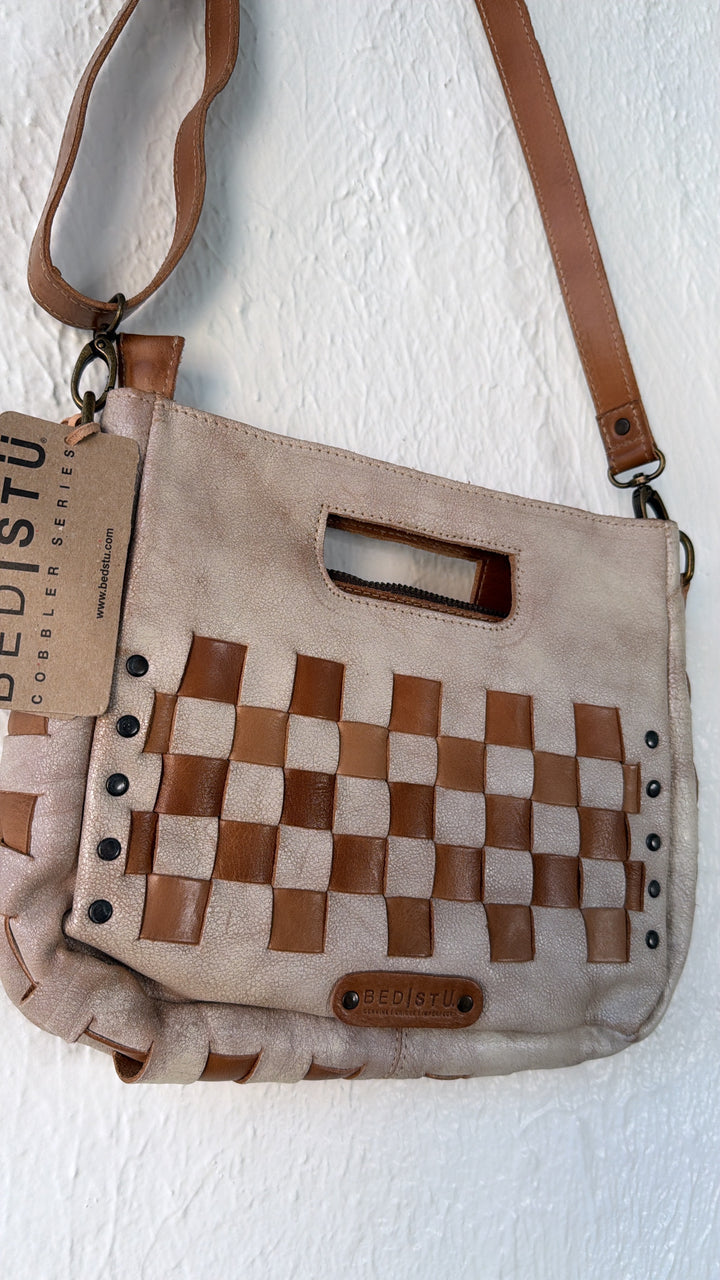 Bedstu Keiki, Nectar Lux Tan Rustic