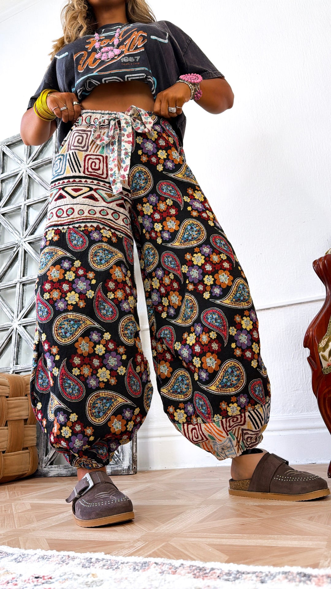 Paisley Fields Jogger, Black Multi