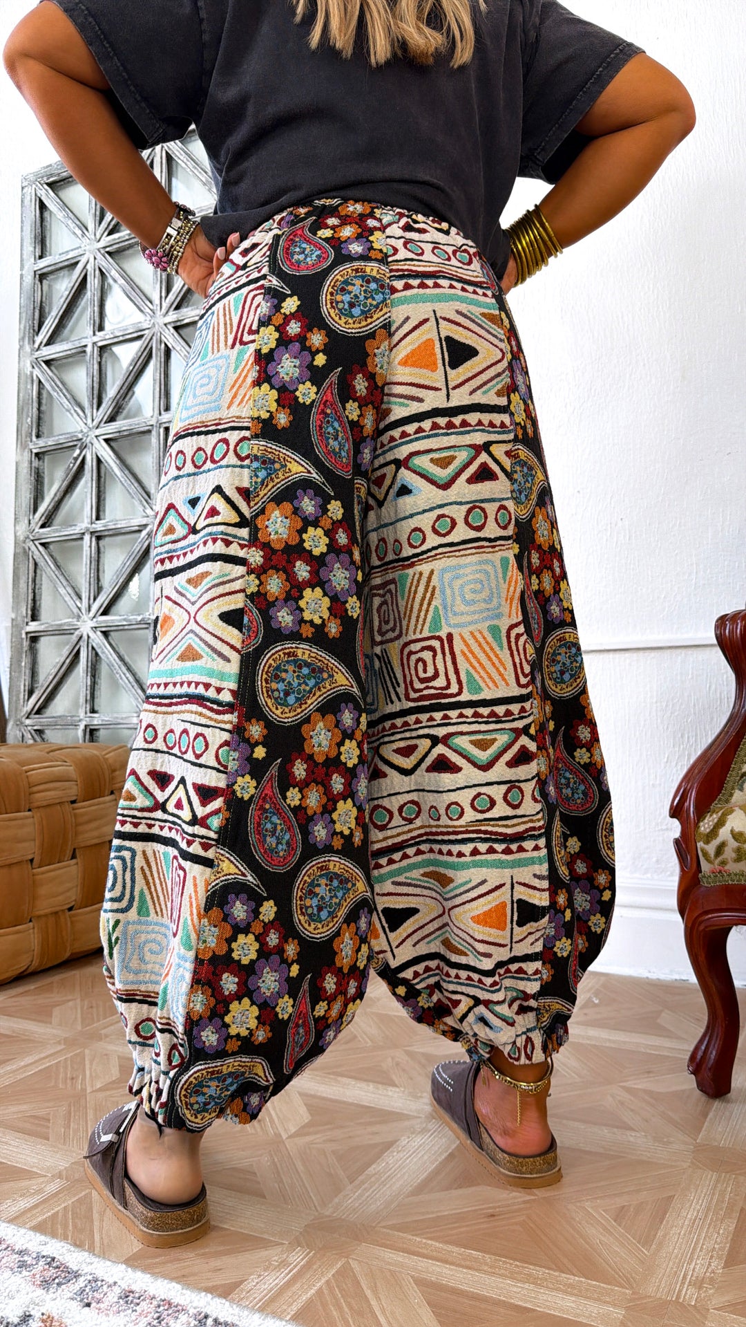 Paisley Fields Jogger, Black Multi