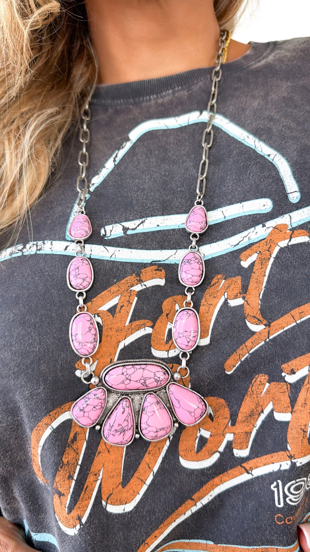 Metal PawChain Necklace, Lt.Pink